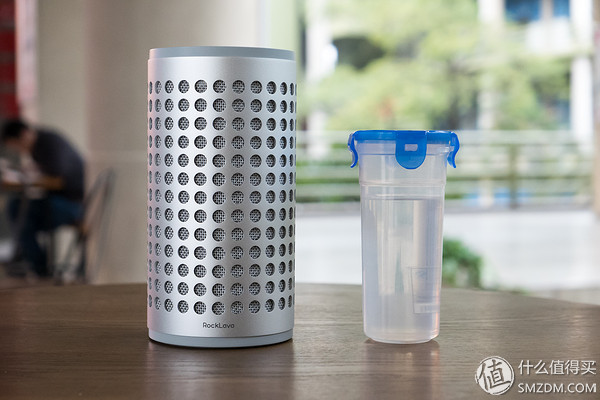 我不是宜家的不锈钢筷筒,我是个无线智能音箱!