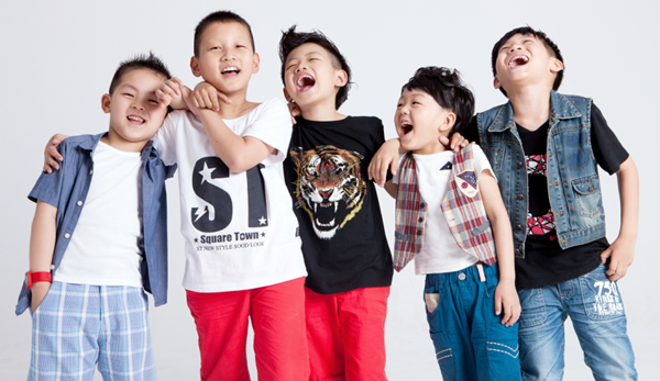 小孩眼睛近视怎么办,小孩眼睛4.6算近视吗