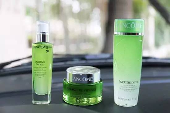 补水保湿水乳推荐不黏腻可以美白,美白保湿水乳推荐秋冬