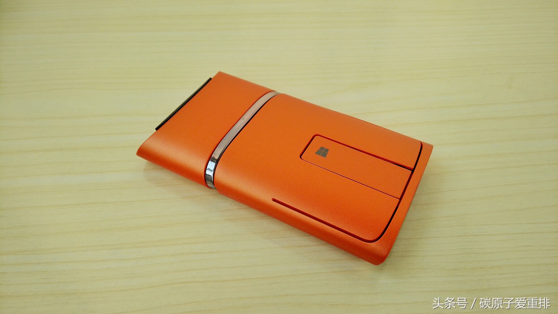 科技感十足的鼠标,谁能拒绝这么炫酷的鼠标啊