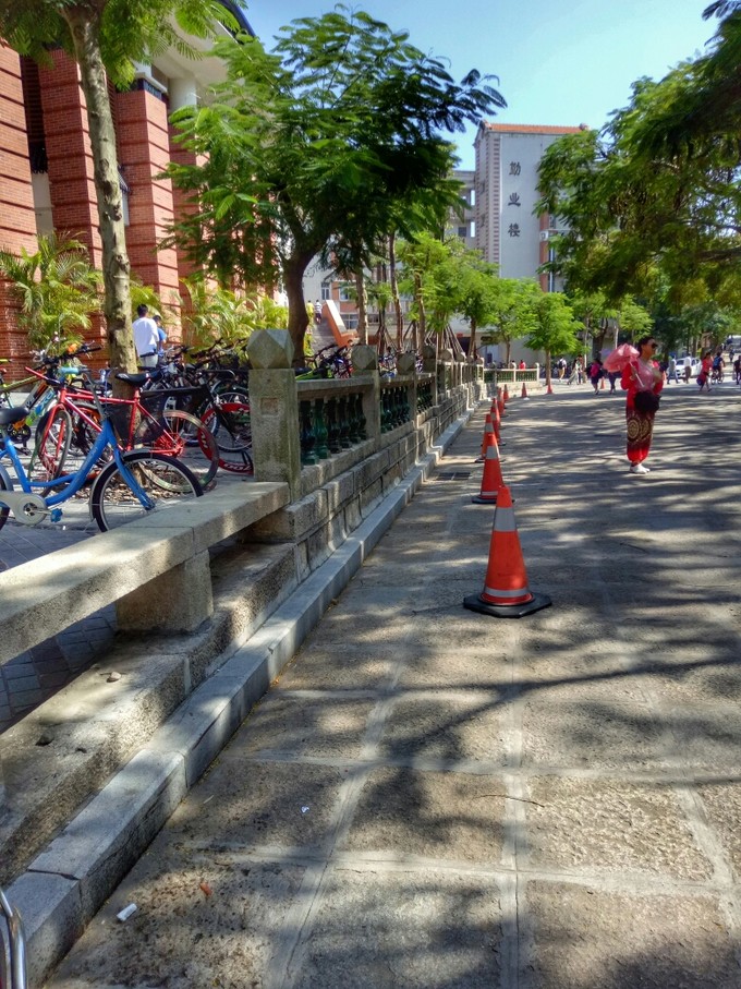 离开睁眼闭眼看见的城市,来到十一月小清新的厦门