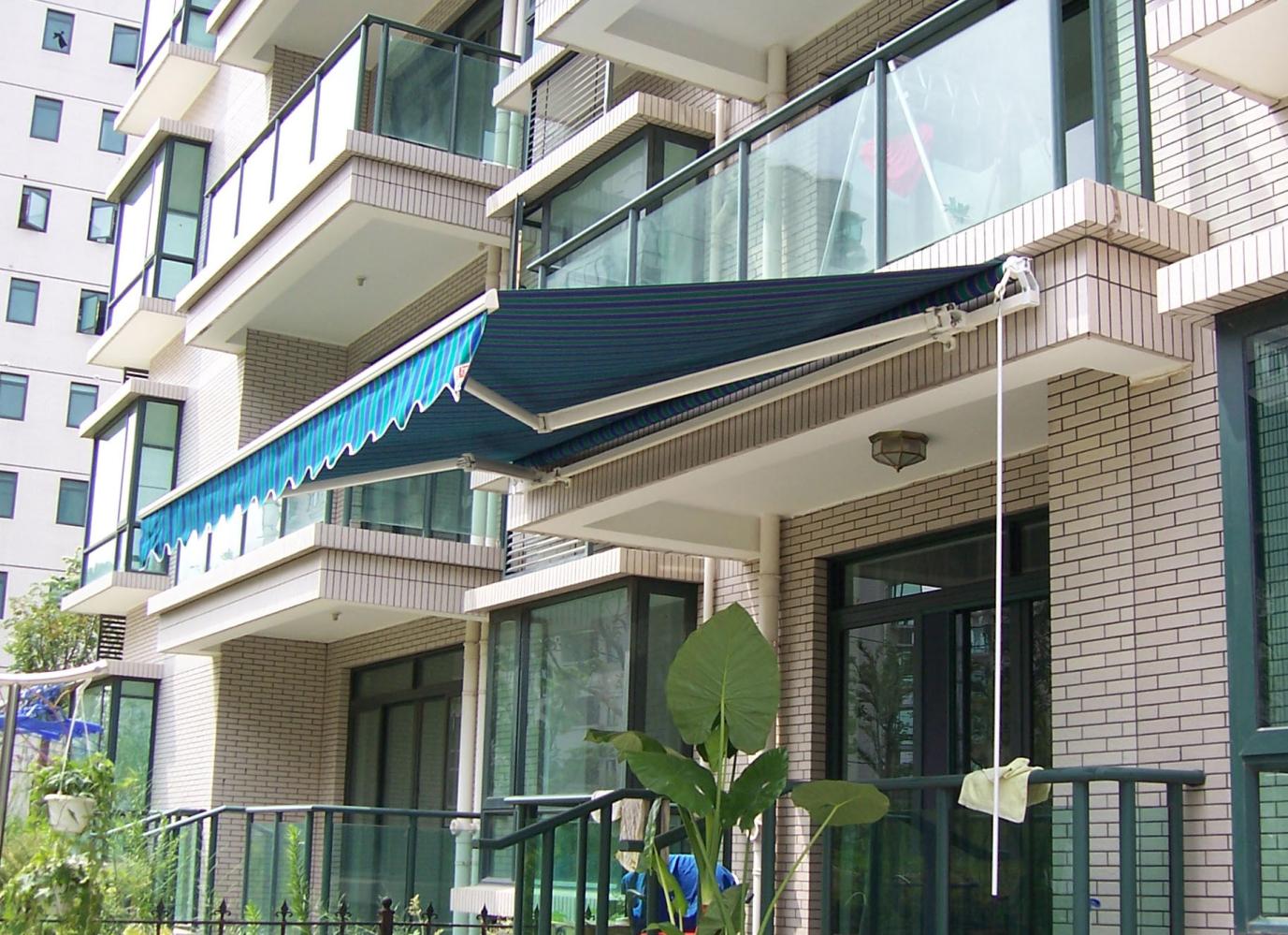 错层阳台违章搭建,错层阳台要搭雨棚吗