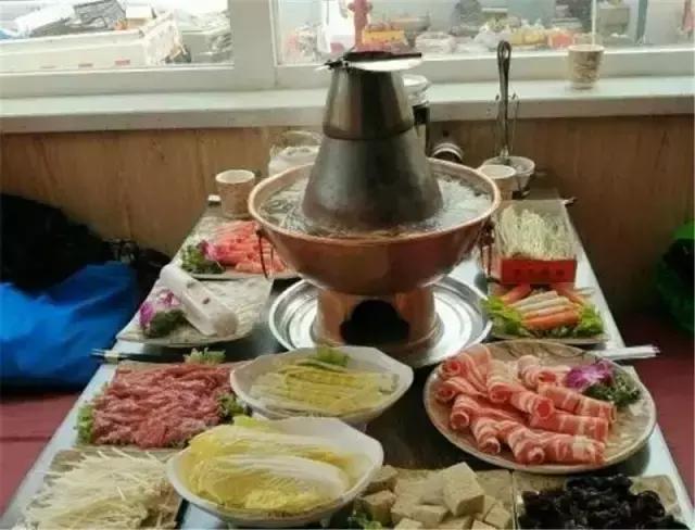 天津人吃的铜锅,冬季必吃老北京铜锅涮肉