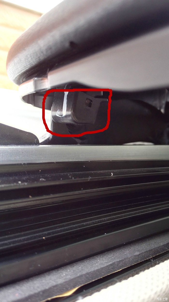 吉利博瑞着车咔咔响啥问题,吉利博瑞中控异响