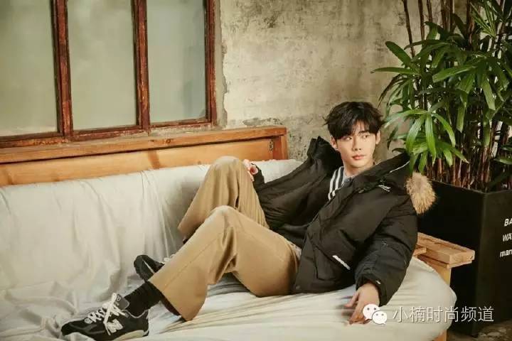 韩系穿搭男生冬季李钟硕,李钟硕韩国暖男
