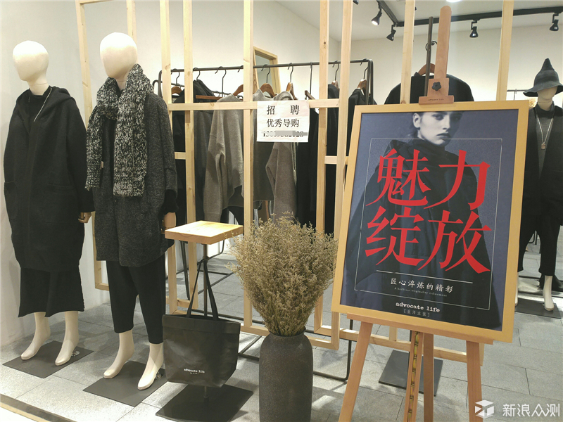 锤子m1是双扬声器吗,锤子m1刚出时多少钱