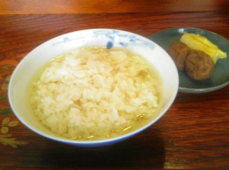 顶级日本茶泡饭,梅子茶泡饭和三文鱼茶泡饭