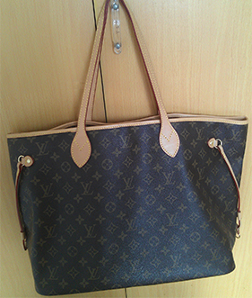 忍痛割下3万块为女友买包,直男如何避免被骗钱?