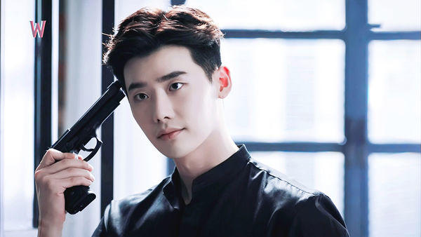 发型男生2021流行美式,2022年欧美流行的男士发型