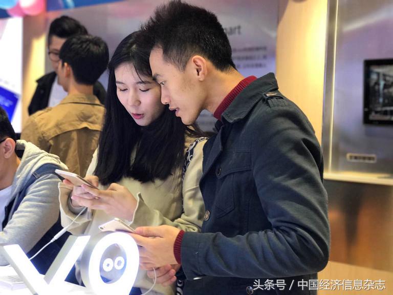 vivox92000万柔光双摄,vivox9柔光双摄照亮你的美