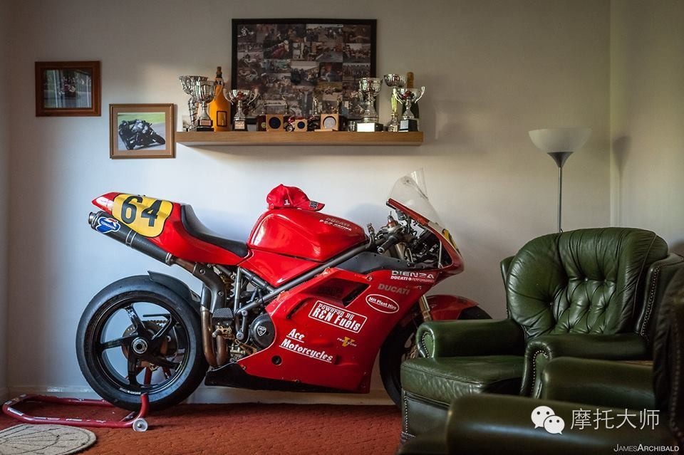 女生都喜欢杜卡迪吗,现实中遇见杜卡迪