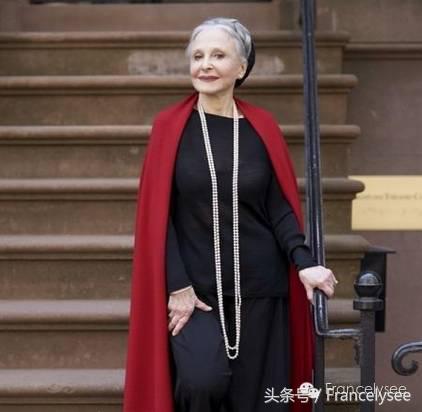 两个中国姑娘的通信:巴黎人很浪漫么?