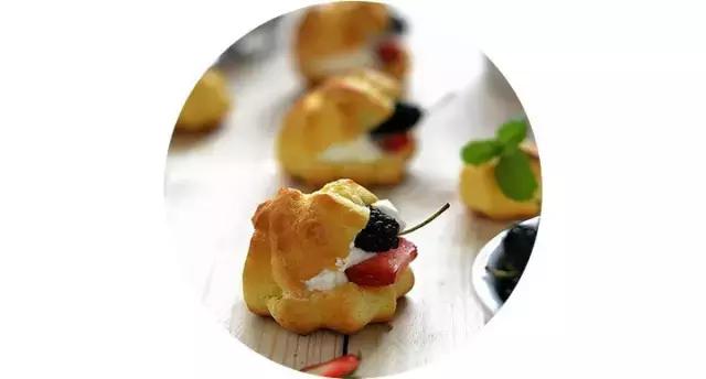 最简单的奶油泡芙制作法,做奶油泡芙做法要无水无油吗