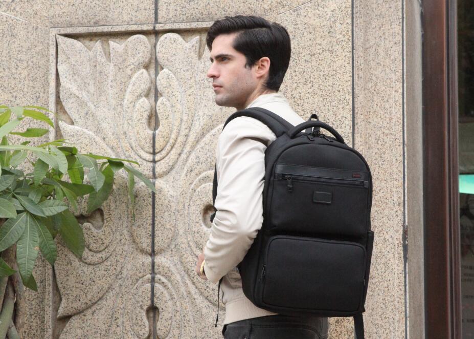 想越来越时髦就不要错过这些双肩包，否则亏大了！