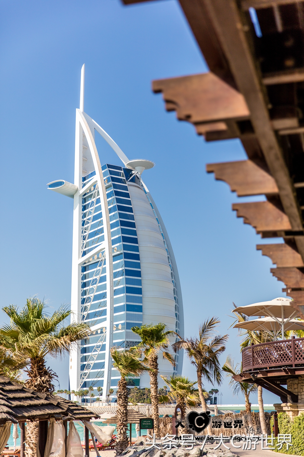 旅游的中国夫妻住迪拜帆船酒店,住迪拜帆船酒店攻略