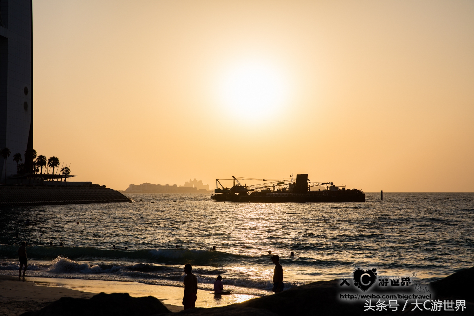 旅游的中国夫妻住迪拜帆船酒店,住迪拜帆船酒店攻略