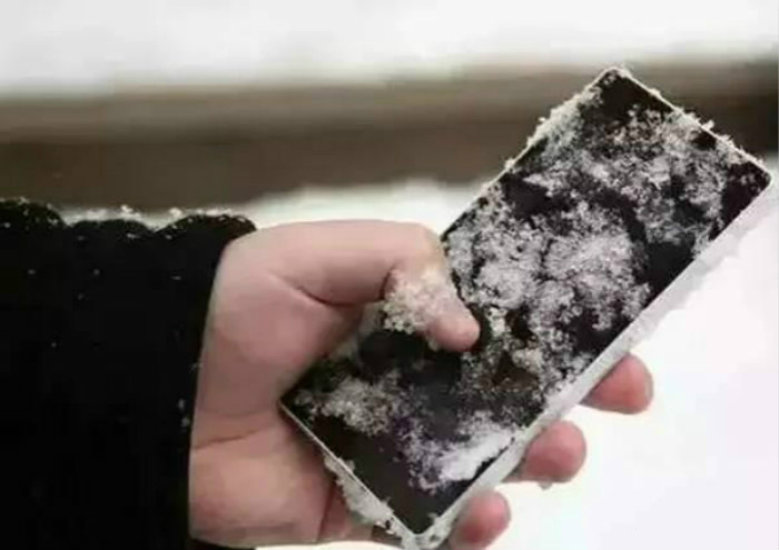 手机被冻了怎么解冻,手机被冻得自动关机