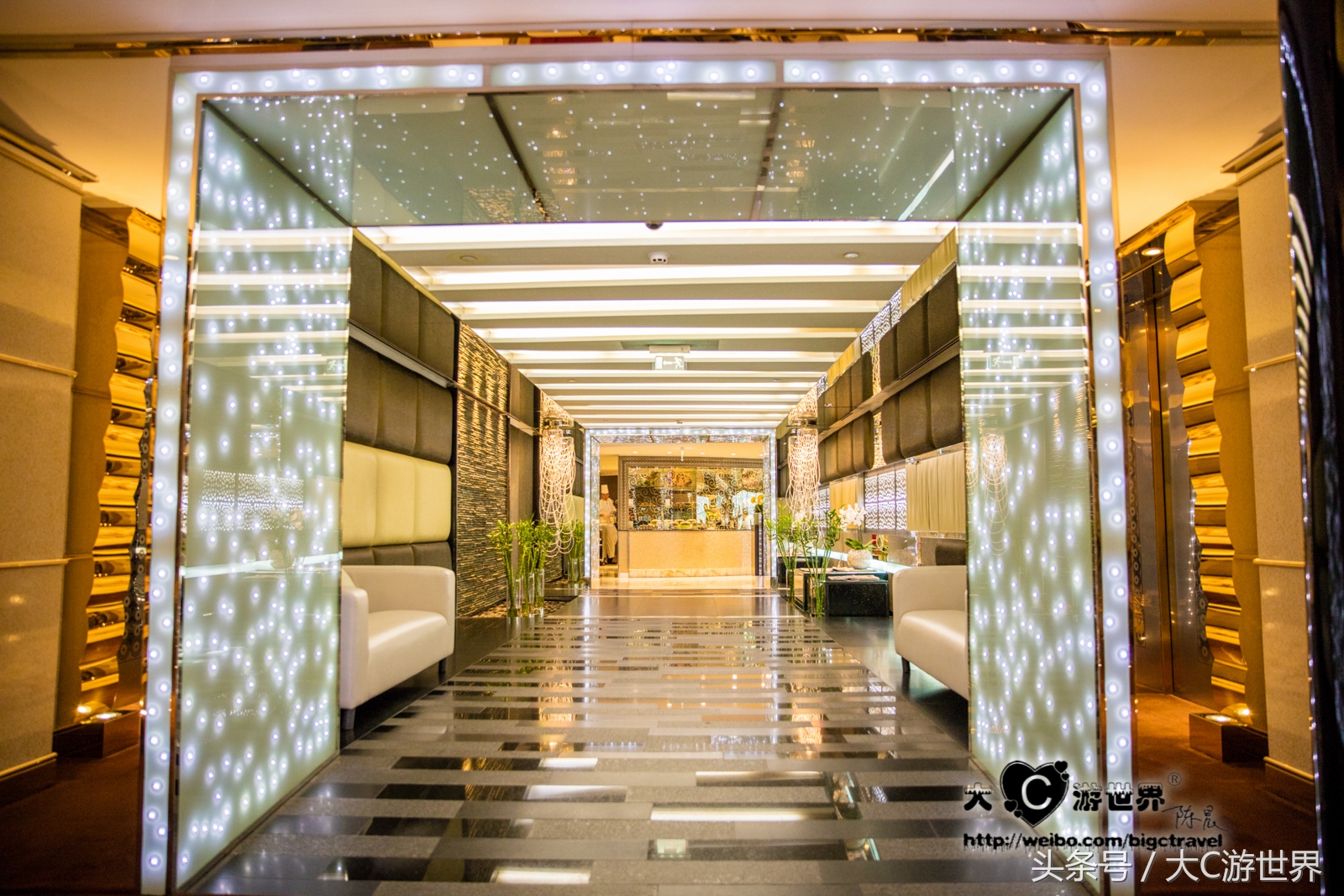 旅游的中国夫妻住迪拜帆船酒店,住迪拜帆船酒店攻略