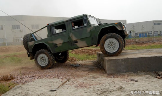 枭龙越野车民用版,枭龙越野车民用版2017越野视频