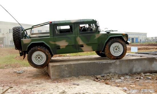 枭龙越野车民用版,枭龙越野车民用版2017越野视频