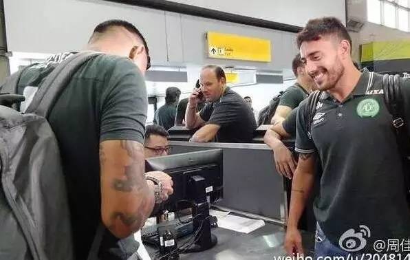 1949年的震惊全世界的事件,2002年轰动全球的空难完整版