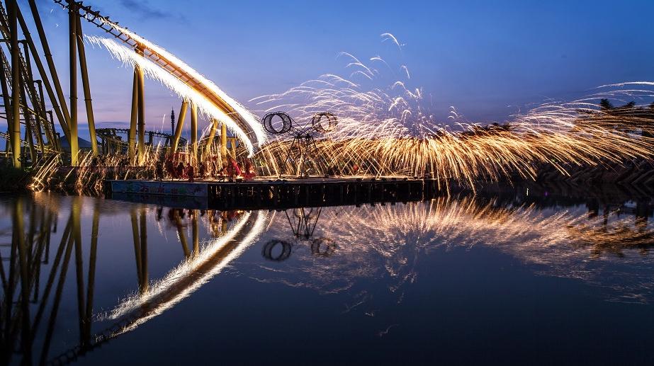 芜湖方特欢乐世界最新视频,方特欢乐世界里面什么最好玩