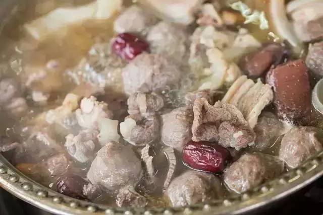 买LV不如食LV！这家新开驴肉汤无宣传却日日爆满！完胜LV！