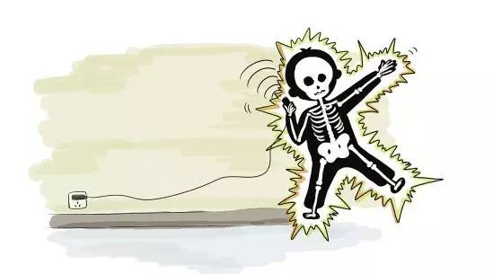 闪修侠联合广东电视台，为你现场实验“边玩手机边充电”的危险！