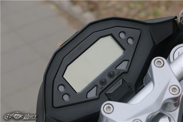 豪爵铃木锐爽150电喷试骑,豪爵太子gz150与豪爵锐爽150比较