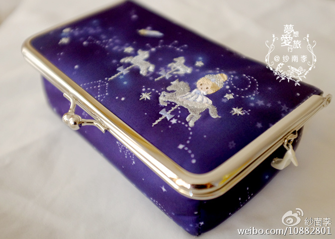 把名牌包包扔掉,杂牌包包扔掉