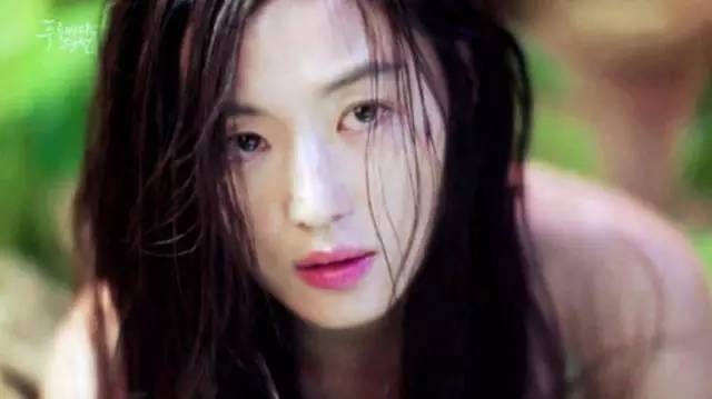 秋冬显白橘调口红,最新款色号口红女神必备