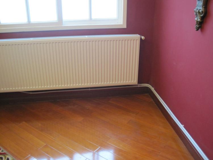 暖气管漏水找物业还是自己找人修,暖气管漏水由谁来修