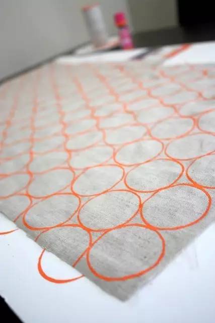 幼儿园卷纸筒环保手工作品,儿童手工涂鸦画纸