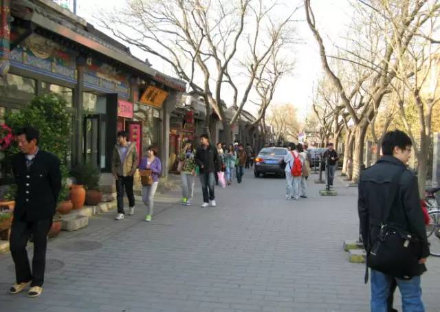 从广州飞往上海的机票价格,12月广州到苏州的飞机票多少钱