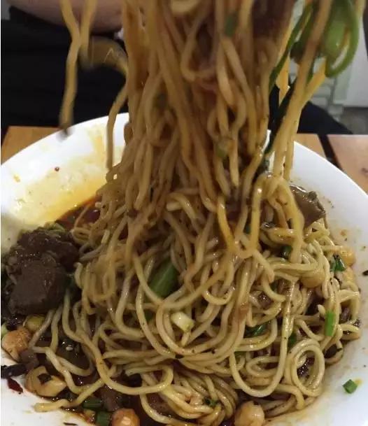 重庆小面哪一家最好吃,探店最正宗的重庆小面