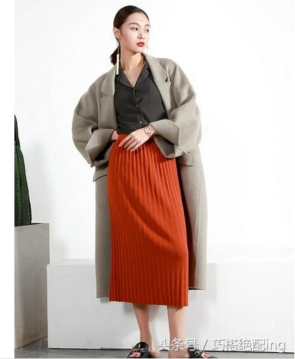 女士冬季穿搭显高显瘦,长外套这样穿显高显瘦