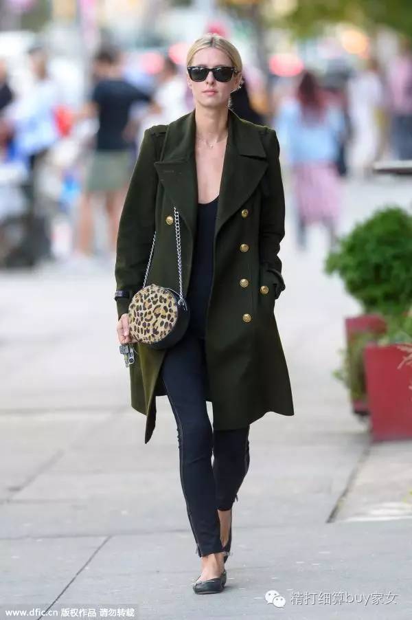 妹砸，冬天的大衣，你配对包了嘛？