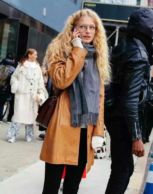 杨幂同款的围巾真洋气,杨幂同款格子围巾