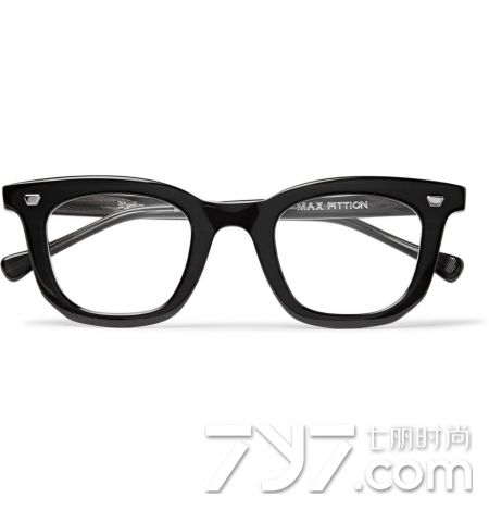 女生眼镜框搭配风格,灰白渐变眼镜框适合什么风格