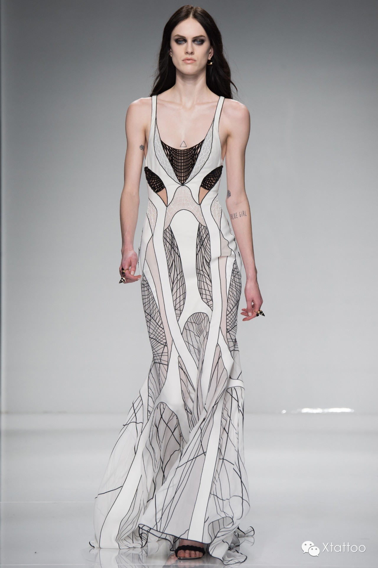 2016秋冬高定时装周,阿玛尼春夏高定2016