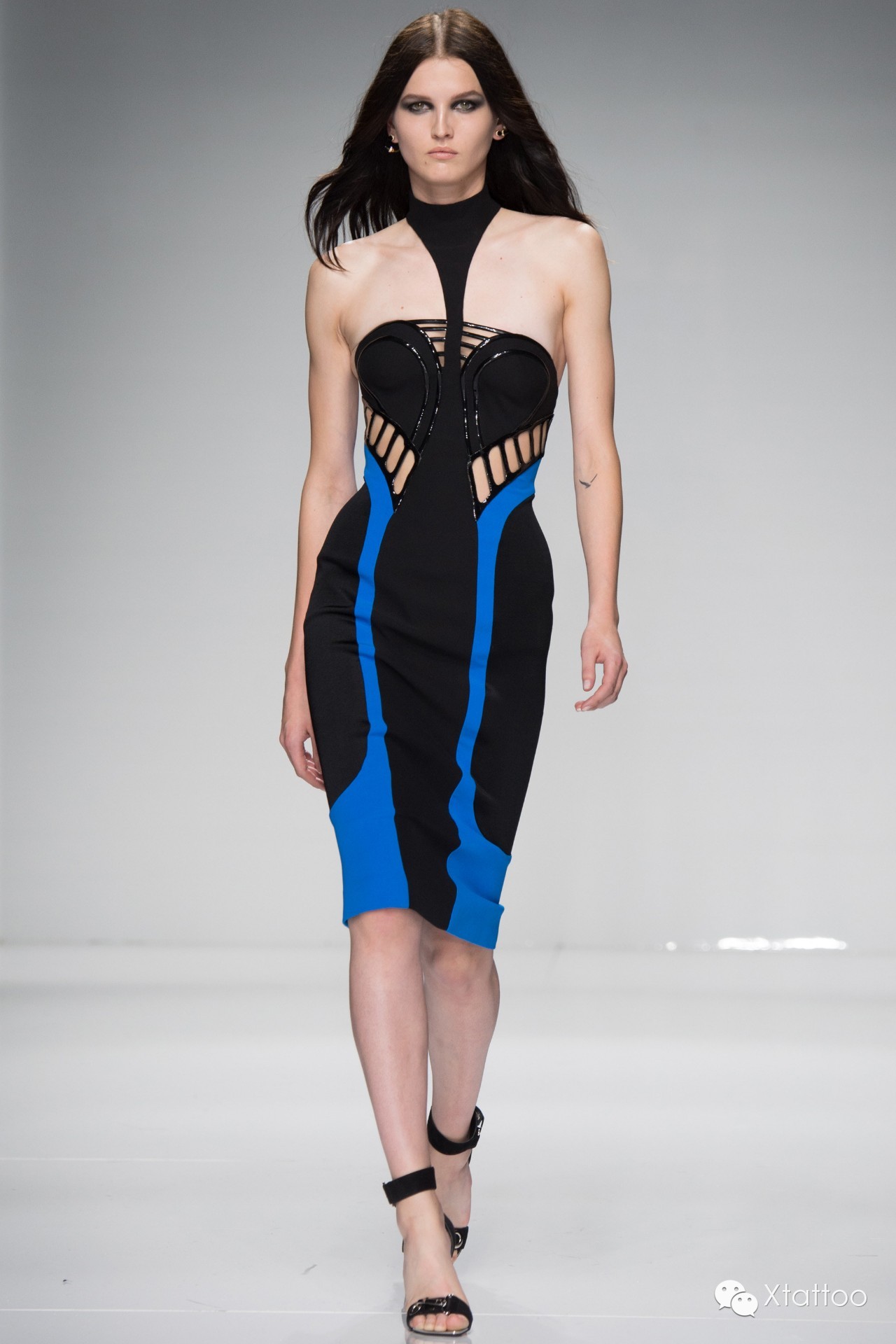 2016秋冬高定时装周,阿玛尼春夏高定2016