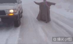 逗逼先僧:完了以后能不能给我舔舔,搞笑gif图片合集6