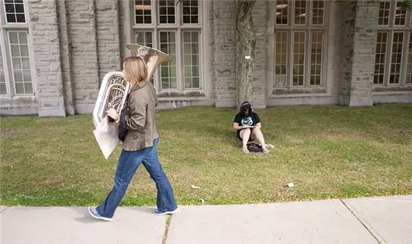 最新鲜！加拿大哪些大学最靠谱？谁实力碾压全场，谁憋屈不服只能垫底，这结果也是有点没想到！