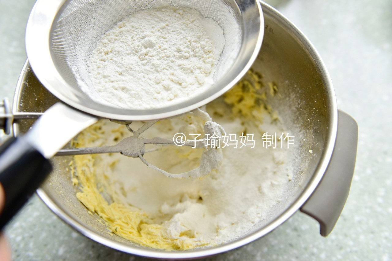 为什么我的曲奇挤不动？烤不成型？花纹消失？不酥？太硬？子瑜妈妈香葱曲奇全面示范