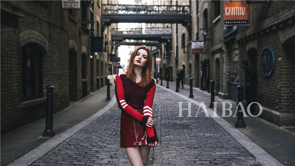 你眼中的基本款毛衣，谁实话还是挺重要的！街拍打卡，原来人人都爱穿这样的毛衣……