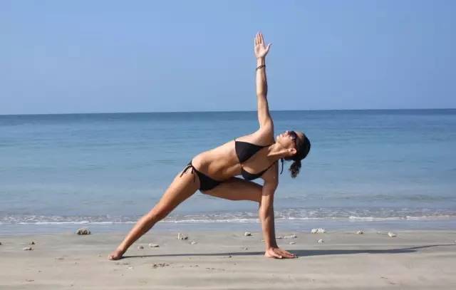 健身拉伸的正确方法和注意事项,健身拉伸的正确方式