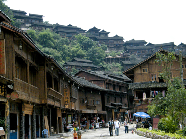 西江苗寨语言,探寻西江苗寨的魅力