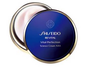 适合冬季干燥肌的护肤品,干燥肌肤适合什么面霜