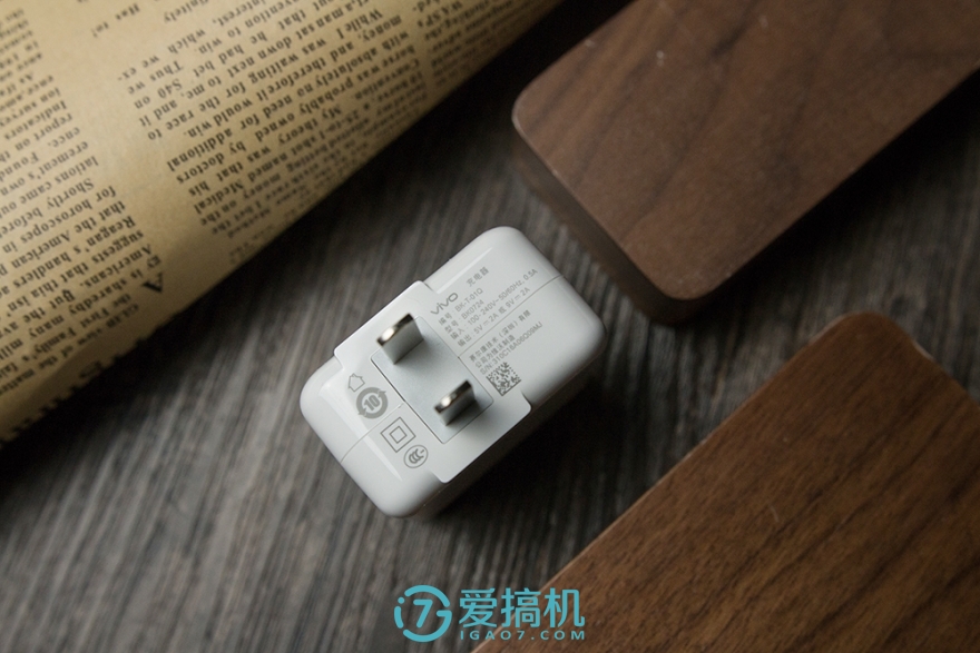 vivox9柔光双摄多少钱,vivox9plus前置柔光双摄