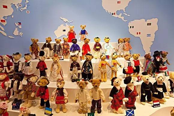 2017年这10家大牌店将空降成都！维秘旗舰店、Delvaux、钟书阁都要来了！